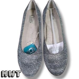 CLIFFS by WHITE MOUNTAIN | Clara METALLIC SHIMMER LOW WEDGE BALLET FLATS